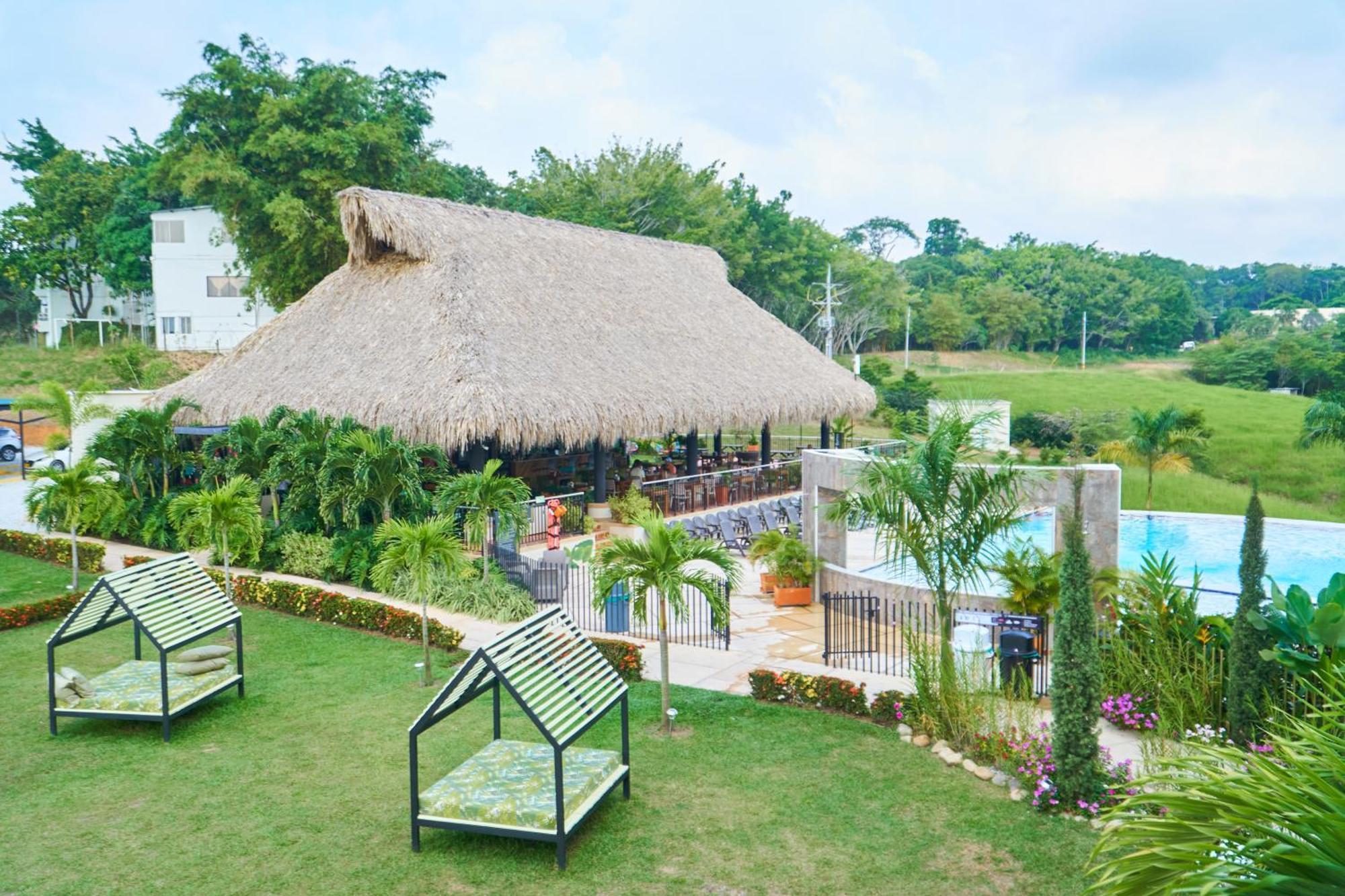 Hotel Arboreo Doradal Buitenkant foto