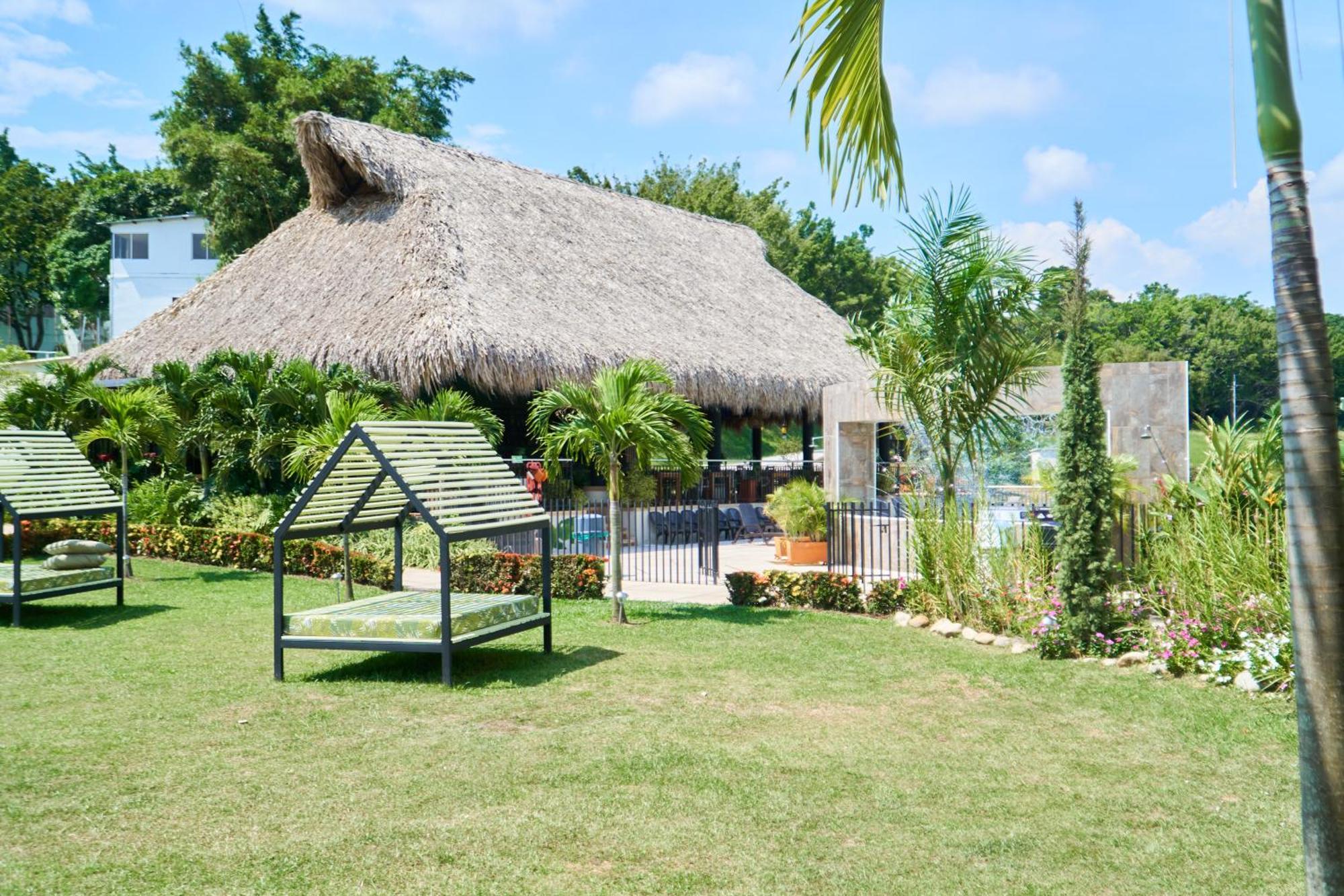 Hotel Arboreo Doradal Buitenkant foto